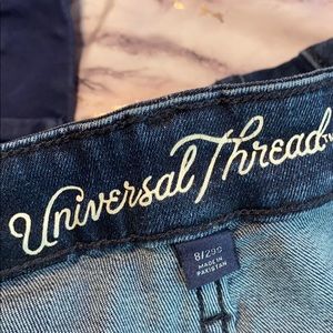 Universal Thread jeans